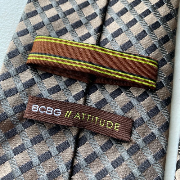 BCBG Attitude Men's Silk Tie, Brown, Gray, Black Grid Print - Picture 2 of 6